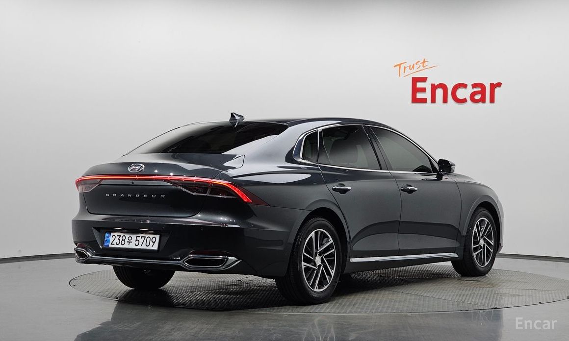 Hyundai Grandeur 2021