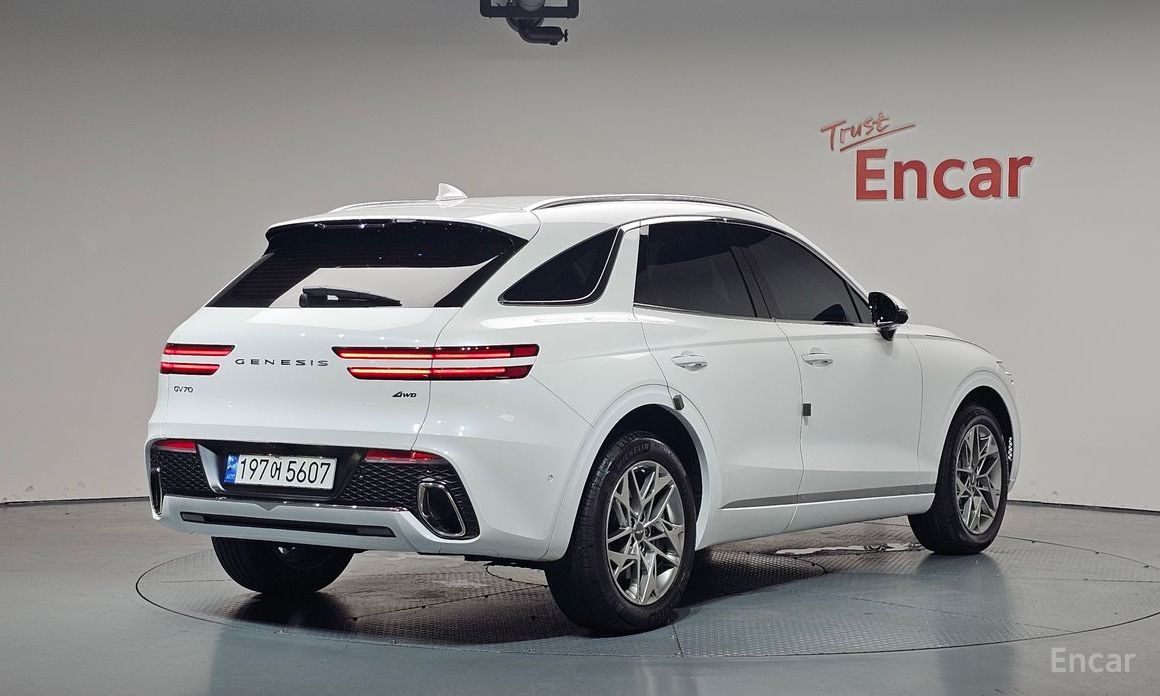Genesis GV70 2023