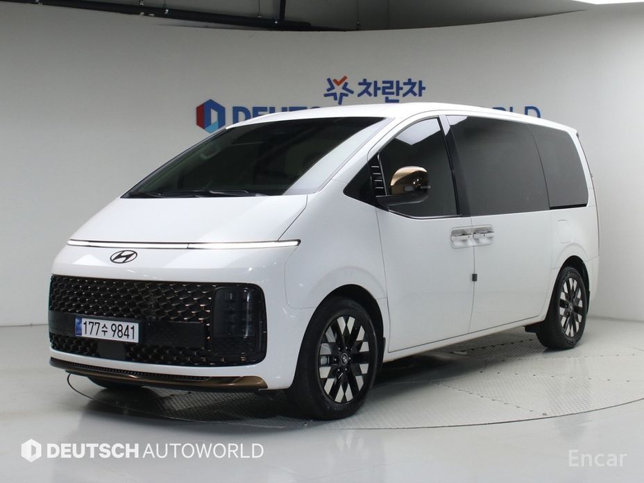 Hyundai Staria 2025