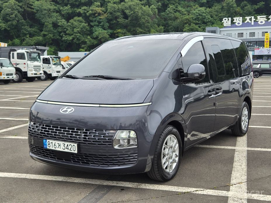 Hyundai Staria 2023