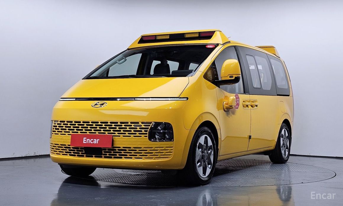 Hyundai Staria 2024
