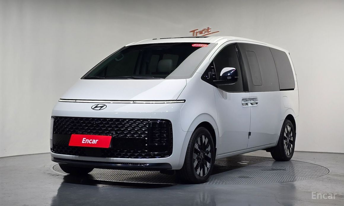 Hyundai Staria 2025