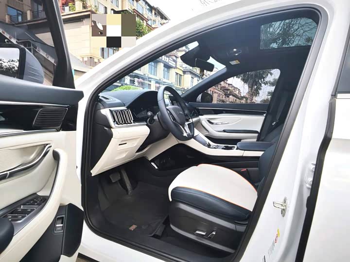 BYD Song PLUS DM-i Honor 110 km Flagship PLUS
