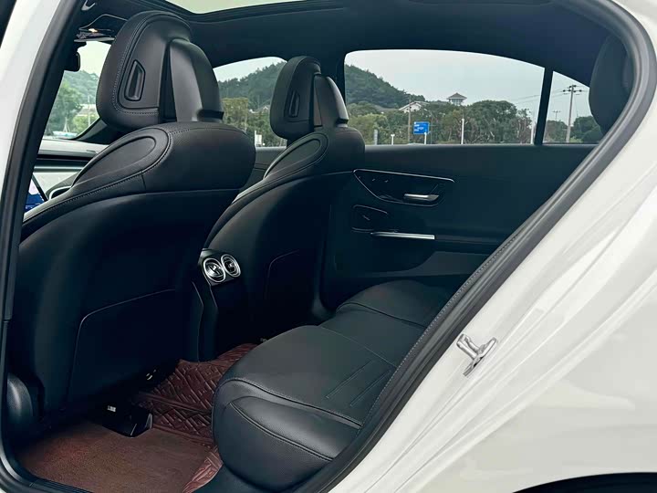 Mercedes-Benz C-Class C 260 L Sport