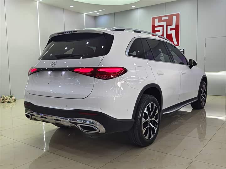 Mercedes-Benz GLC 260 L 4MATIC Dynamic 7-Seater
