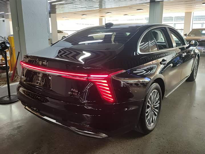 Hongqi H5