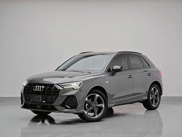 Audi Q3 35 TFSI Fashion Dynamic (1.4T)