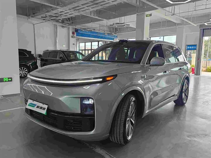 Li Auto L8