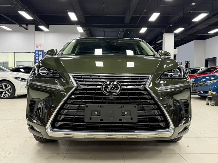 Lexus NX 200