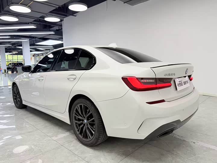 BMW 3 Series 2022