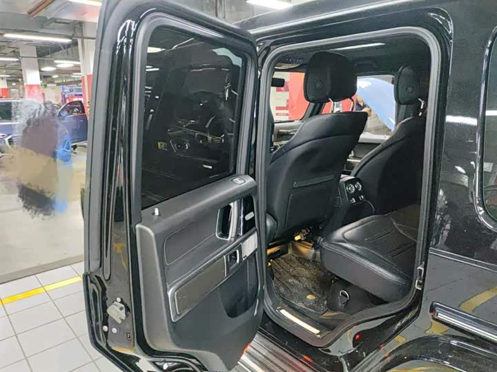 Mercedes-Benz G-Class G 500