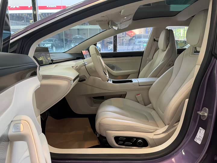 Luxeed Luxeed S7 705 km Max