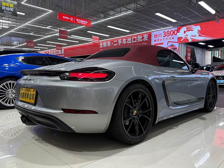 Porsche 718