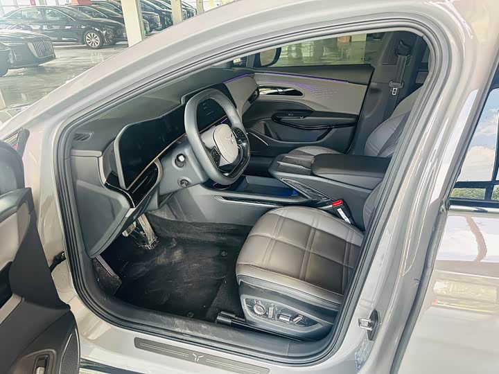 Hongqi EH7 760 Pro+