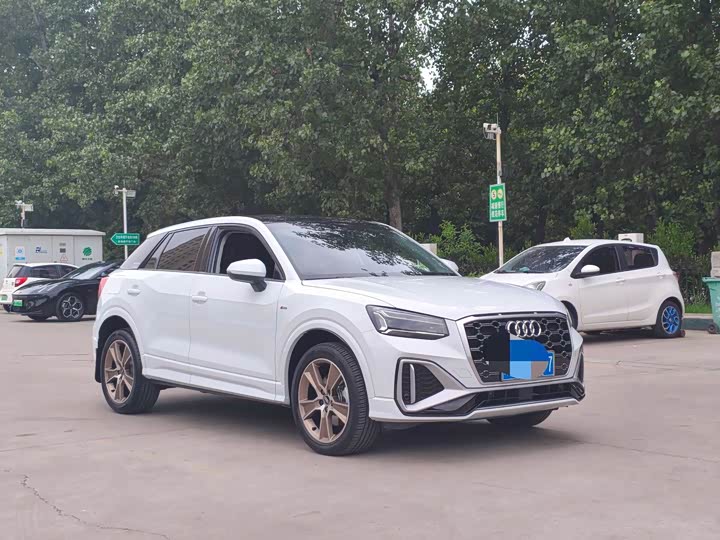Audi Q2L 35 TFSI Sport Dynamic