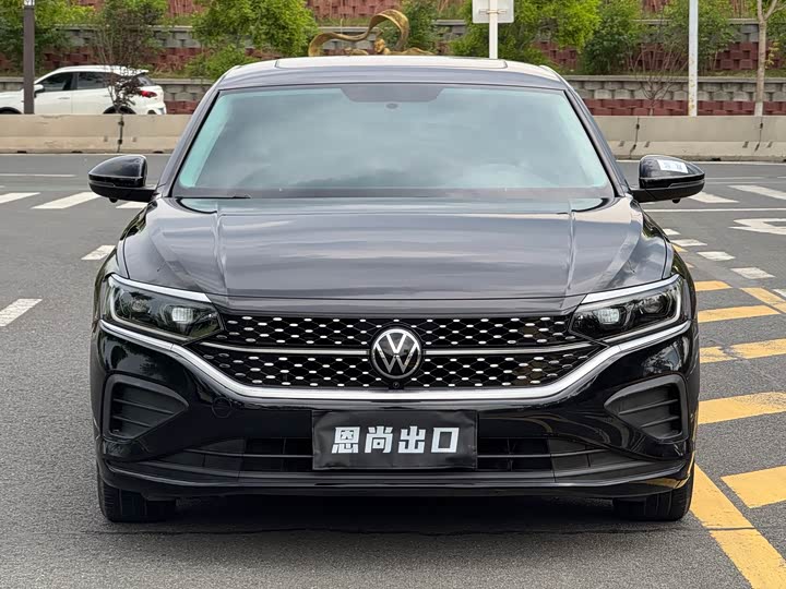 Volkswagen Passat 2023