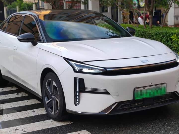 Geely Galaxy L6
