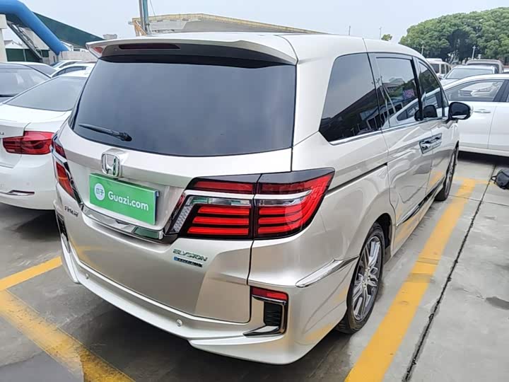 Honda Elysion 2.0