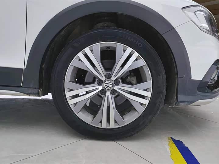 Volkswagen C-TREK (2020)