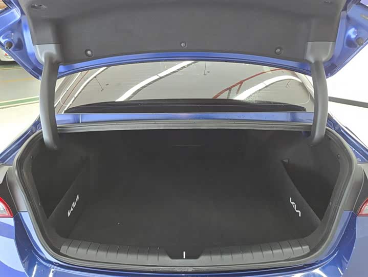 Kia KiaK5 2021