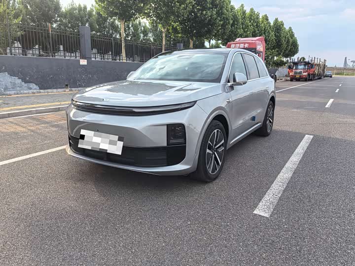 Li Auto L6