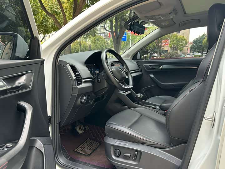 Volkswagen Skoda Karoq 2023 TSI280 Luxury