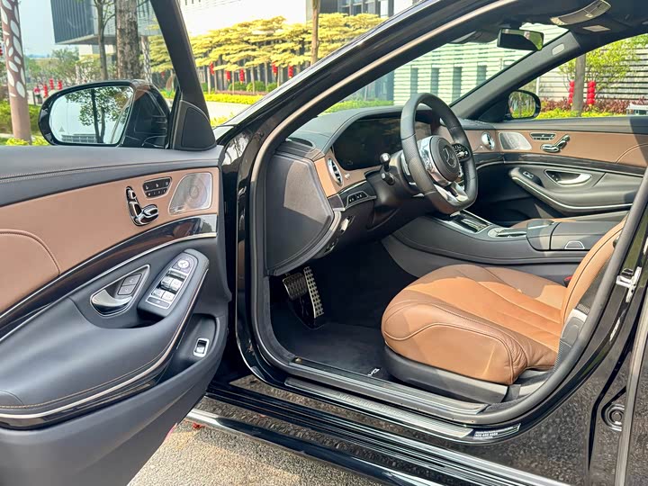 Mercedes-Benz S-Class