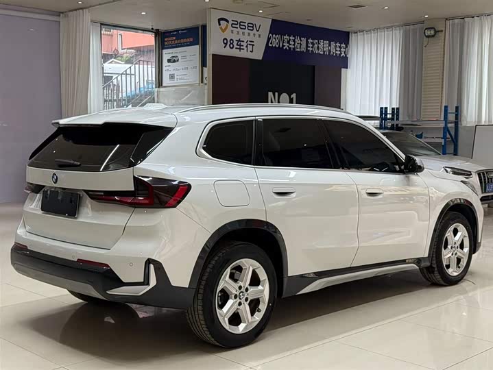 BMW X1 s Drive20Li X Design Package