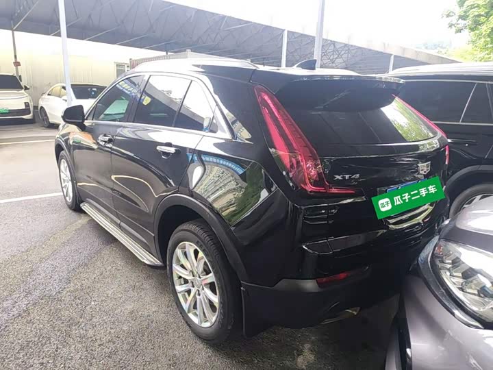 Cadillac XT4 28T