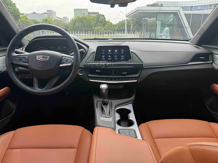 Cadillac CT4 28T Luxury
