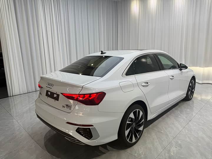 Audi A3L Limousine 35 TFSI Style Sport