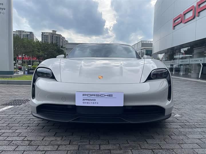 Porsche Taycan