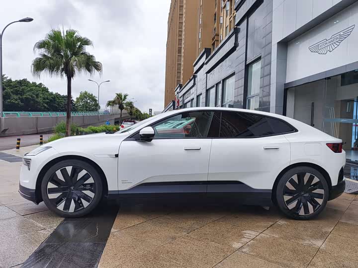 Polestar 4 Dual Motor Long Range PLUS