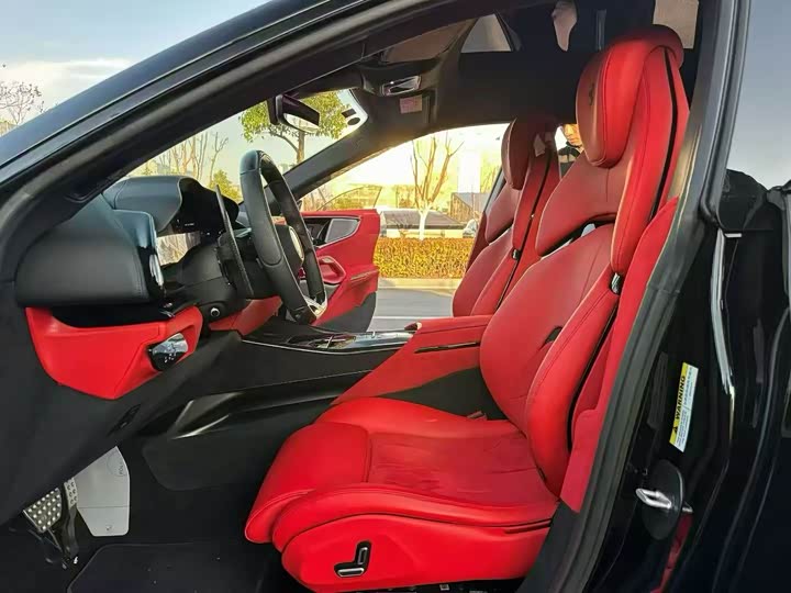 Ferrari Purosangue