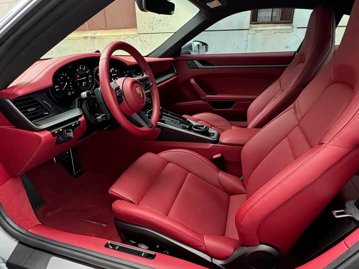 Porsche 911 Carrera