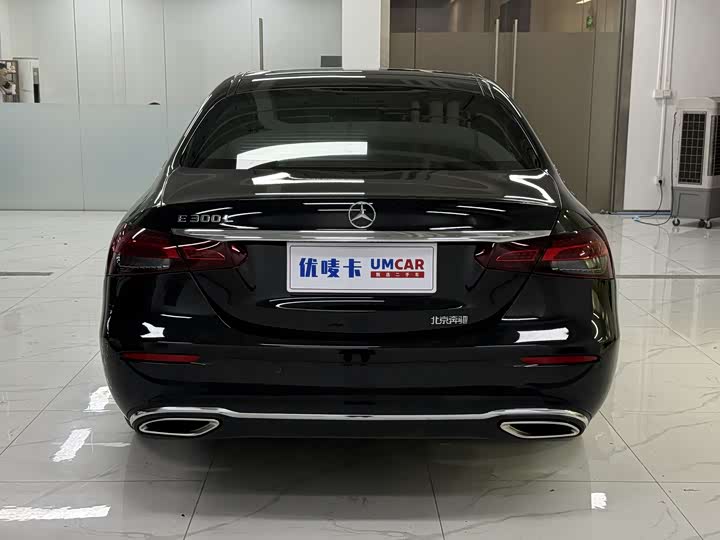 Mercedes-Benz E 300 L Luxury