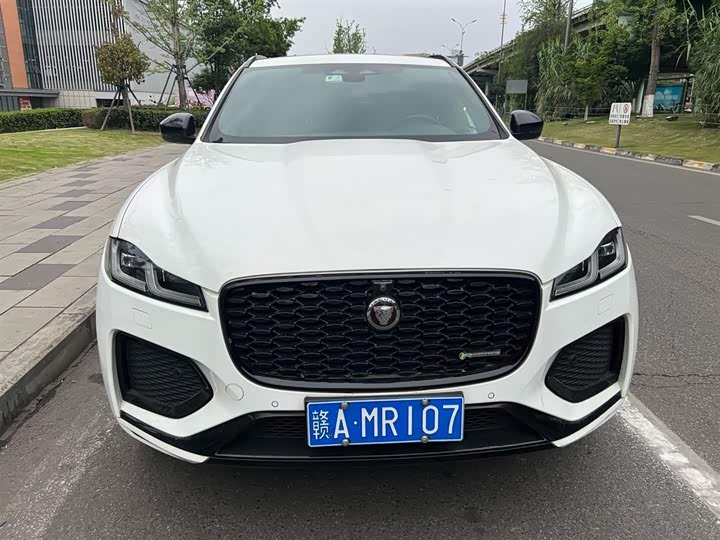 Jaguar F-PACE P250 R-Dynamic BLACK