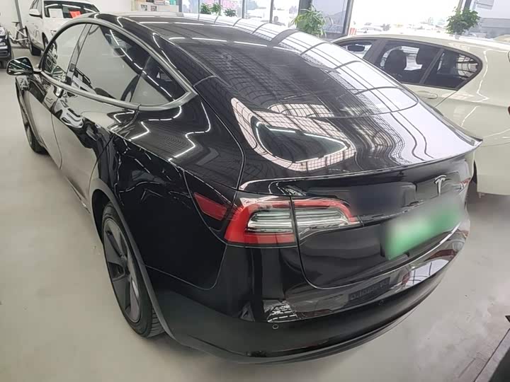 Tesla Model 3 Standard Range