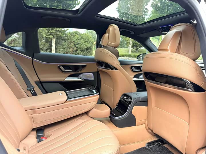 Mercedes-Benz E-Class 2024 E 260 L