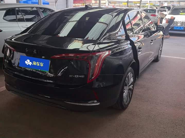 Hongqi E-QM5 431 km Charging Enjoy Edition