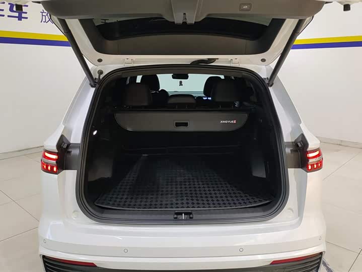 Geely Xingyue L 2.0 TD High-Power AT