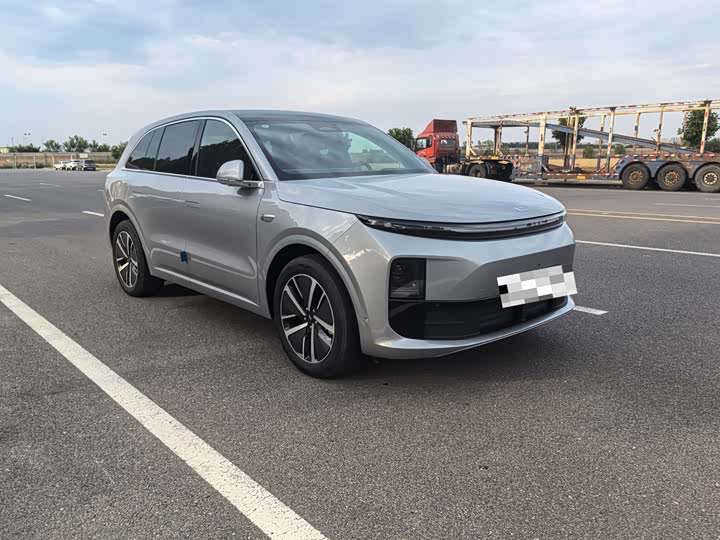 Li Auto L6