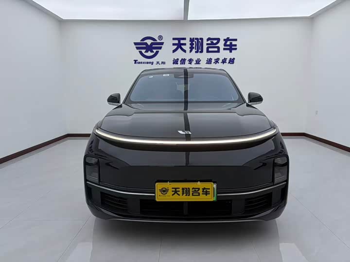 Li Auto L8