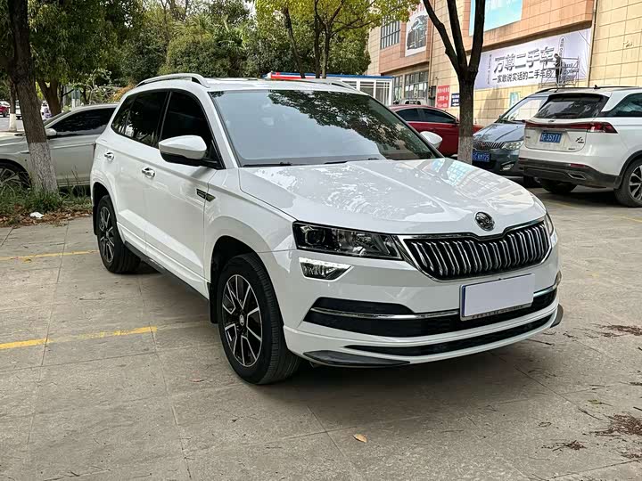 Volkswagen Skoda Karoq 2023 TSI280 Luxury