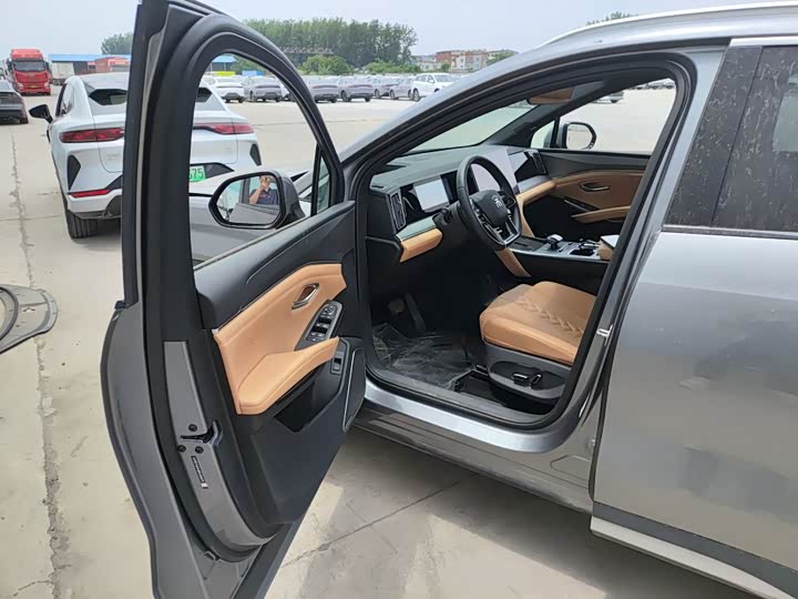 BYD Song L DM-i 160 km Zhuoyue