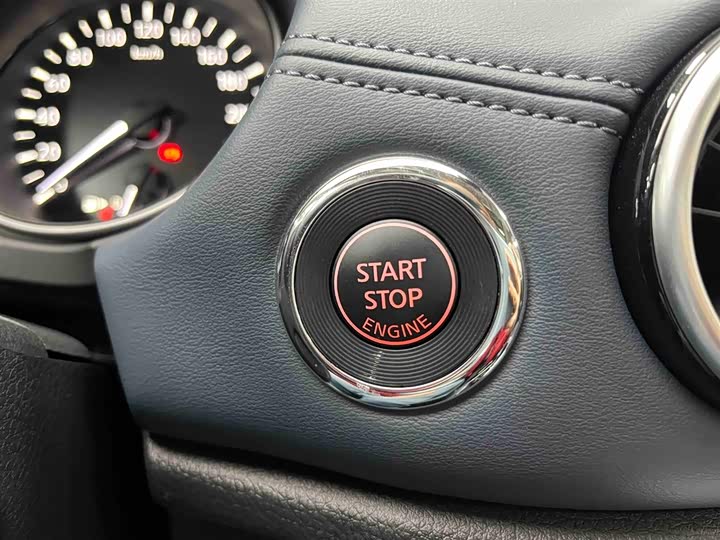 Nissan X-Trail Honor