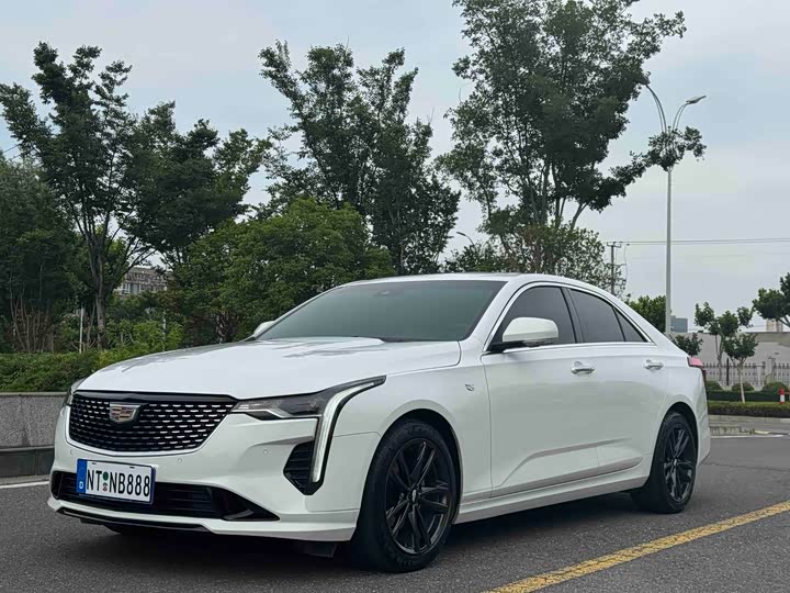 Cadillac CT4 28T Luxury