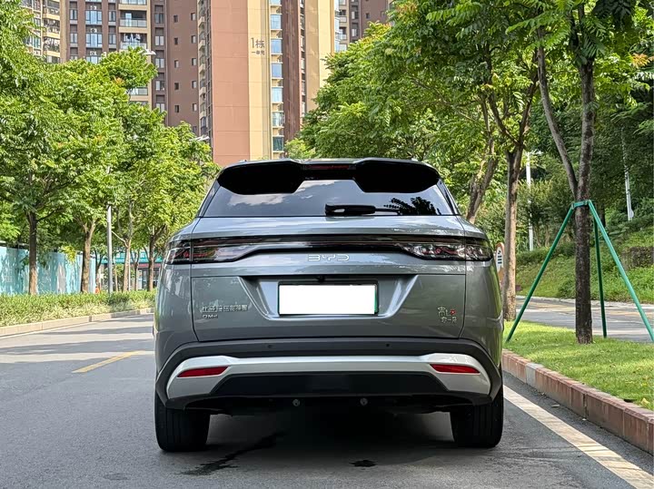 BYD Song L DM-i 112 km Beyond