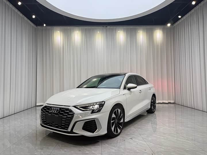 Audi A3L Limousine 35 TFSI Style Sport