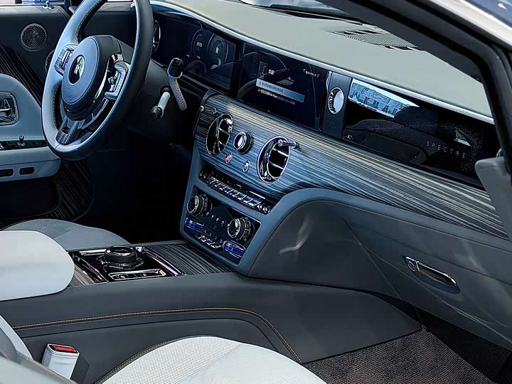 Rolls-Royce Spectre Standard